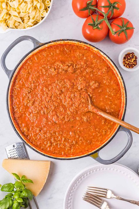 Home Made Bolognese, Creamy Bolognese Sauce, Pasta On Pizza, Creamy Bolognese, How To Make Bolognese, Bolognese Sauce Authentic, Gf Dinners, Best Bolognese Sauce, Homemade Bolognese Sauce