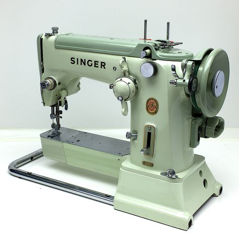 SINGER 320k Zig Zag Free Arm Sewing Machine Takes Universal needles without altering the timing. Restored by 3FTERS 1980 House, Peacock Pictures, Mobile Living, Sewing Equipment, Sewing Machine Embroidery, Antique Radio, Antique Sewing Machines, African Clothing For Men, Diy And Crafts Sewing