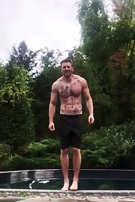 5 — lovinevans: zacharylevis: CHRIS EVANS ×... Chris Evans Boyfriend Material, Chris Evans Bathtub Photoshoot, Chris Evans Working Out, Chris Evans Full Body Pic, Chris Evans Tattoos, Chris Evans Partying, Chris Evans Red Sea Diving Resort, Chris Evans Flexing, Chris Evans Shirtless