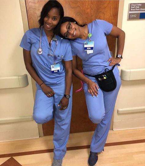 Nurse Outfit Scrubs, Nursing Goals, Nursing School Motivation, Life Goals Future, Nurse Inspiration, Nurse Aesthetic, Nurse Rock, Medical School Motivation, Medical Careers