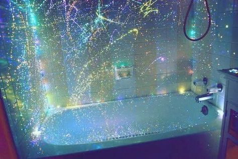 DIY Glow in the dark shower curtain. Simply buy a clear plastic shower curtain. Splatter glow in the dark paint onto it and volia! That's it! Inexpensive and easy to make! Dark Shower Curtain, Glow In The Dark Paint, Glow Paint, Dark Paint, White Shower Curtain, Décor Diy, Kids' Bathroom, Paint Splatter, My New Room