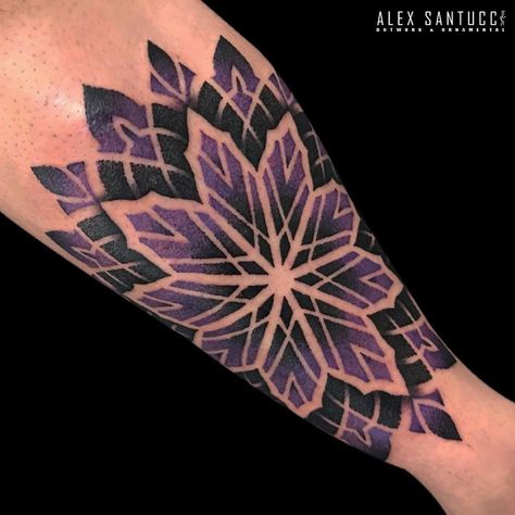 Purple’s definitely not for me, but love the transitions from black to colour and vice-versa Black And Purple Tattoos, Dot Work Mandala, Purple Tattoos, Skin Therapy, Black And Purple, Maple Leaf Tattoo, Geometric Tattoo, Tattoos, Purple