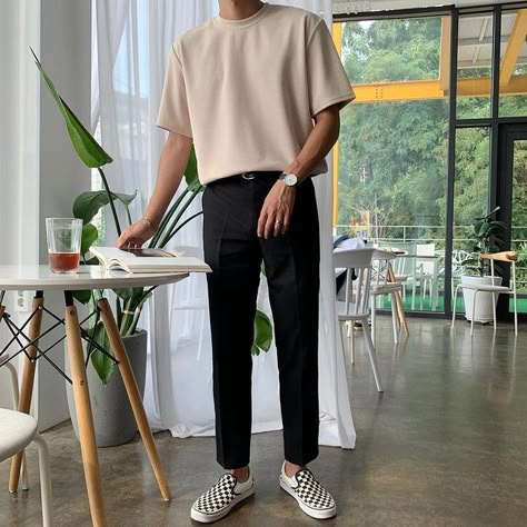 Cream T Shirt Outfit Men, Korean Simple Outfits Men, Korean Ootd Men, Cream Tshirt Outfit, Ootd Pria Simple, Plain Tshirt Outfit Men, Cream Shirt Outfit Men, Ootd Korean Style Men, Plain Tshirt Outfit