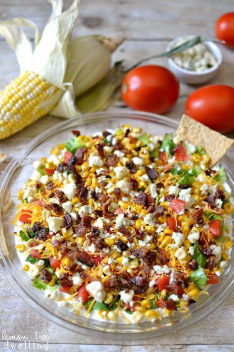 Cobb Dip - SO delicious with tortilla chips! Cobb Dip, Salad Dip Recipe, Cobb Salad Dip, Salad Dip, Savory Dips, Sour Cream Dip, Corn Dip, Dips And Appetizers, Party Dips