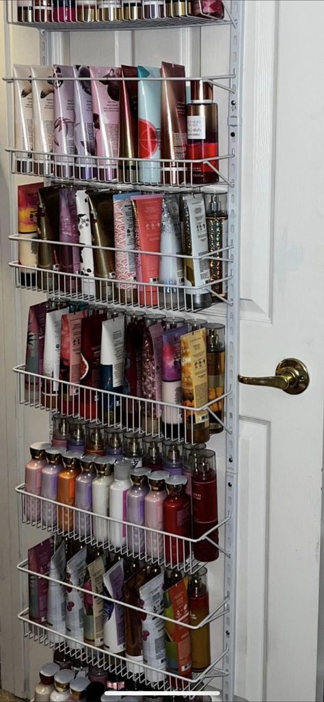 Lotion And Body Spray Organizer, Bath And Body Work Storage Ideas, Organizing Body Sprays And Lotions, Beauty Supplies Organization, Lotion And Spray Organization, Bath And Body Works Perfume Organization, Organize Bath And Body Works Products, Body Care Shelf, Hygiene Closet Organization