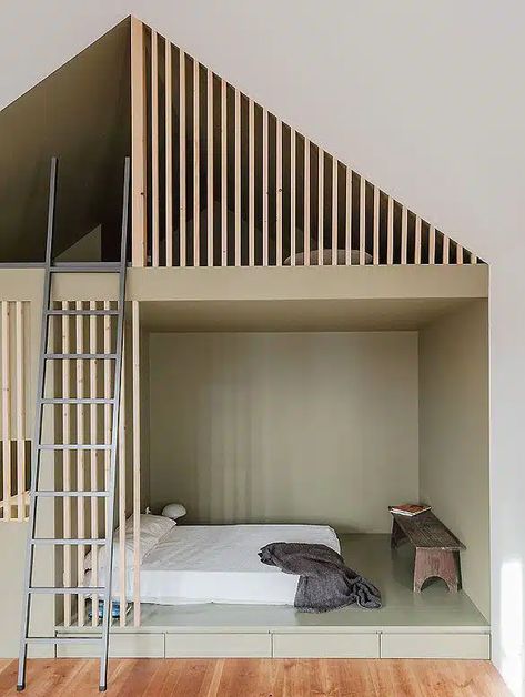 Design Therapy, Mezzanine Bedroom, Kids Loft, Sleeping Loft, Tiny Apartment, Kids Interior, Bedroom Loft, Green House, On The Top