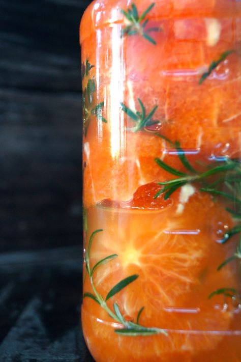 Rosemary-Honey Marinated Oranges Recipe – weekend recipes Canned Oranges Recipes, Oranges Recipe, Rosemary Honey, Orange Recipe, Weekend Recipes, Orange Recipes, Pickling Recipes, Jams & Jellies, Fermented Foods