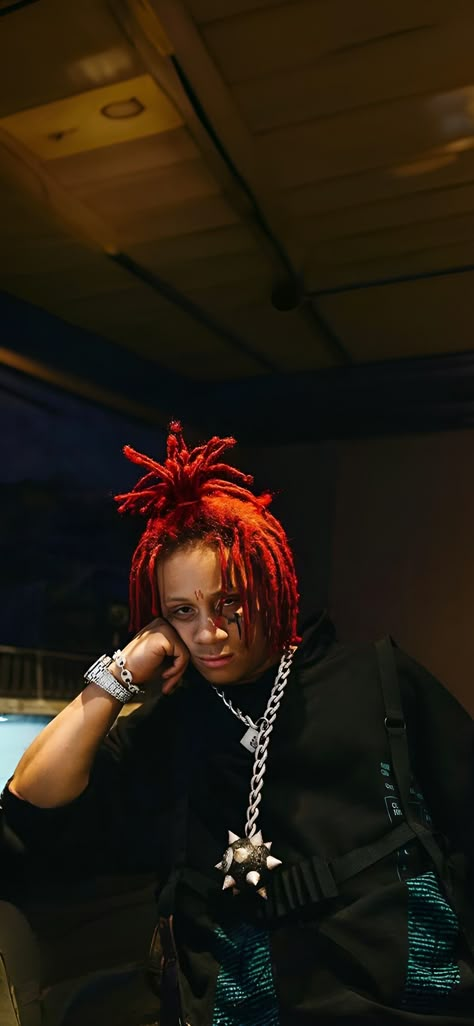 Trippie Red Wallpaper Iphone, Trippie Red Wallpaper Aesthetic, Trippy Red Wallpaper, Trippie Red Aesthetic, Trippie Red Wallpaper, Trippy Red, Trippie Red, Red Song, Lowkey Rapper