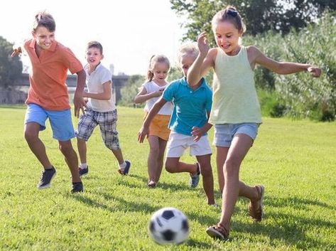 Soccer Techniques, Teaching Respect, Life Drawing Poses, Soccer Pro, Soccer Moms, Sports Psychology, Soccer Coach, How To Dance, Life Habits