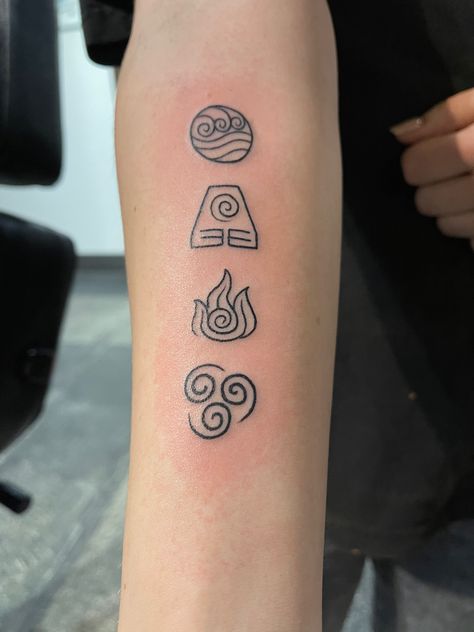 Water, earth, fire & air symbols inspired by Avatar: The Last Airbender. Tattoo Planets, Element Tattoo, Cardinal Tattoo, Avatar Tattoo, Tattoo Wallpaper, Tattoo Dotwork, Petit Tattoo, Elements Tattoo, Handpoke Tattoo