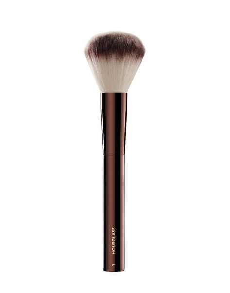 Setting Powder Brush, Translucent Setting Powder, Hourglass Makeup, Hourglass Cosmetics, Focus Light, Brush Makeup, Beauty Awards, Makeup Designs, Pressed Powder