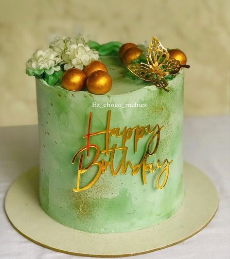 Green Colour Birthday Cake, Pista Green Cake Design, Green Colour Cake, Green Birthday Cakes, Fiesta Birthday Party, Green Cake, Simple Cake Designs, Pistachio Cake, Birthday Cakes For Women