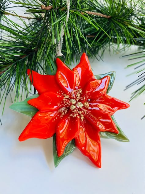 Fused Glass Christmas Ornaments poinsettia in Red - Etsy Fused Glass Christmas Ornaments, China Spring, Fused Glass Panel, Slumped Glass, Fused Glass Christmas, Glass Fusion Ideas, Glass Christmas Decorations, Fused Glass Ornaments, Fused Glass Artwork