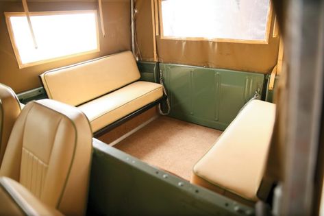 Land Rover Defender Interior, Land Rover Defender Camping, Camper Inspiration, Land Rover Santana, Planes For Sale, Land Rover 88, Land Rover Series 3, Truck Yeah, Range Rover Classic