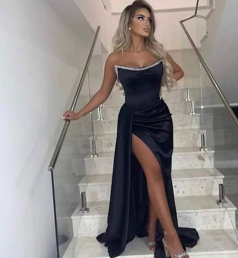 Mino Dresses on Instagram: “Mino Fashion...Detailing all models of evening dresses of all sizes and all colors There is shipping to all countries for shipping and…” Split Prom Dresses, Split Long Dress, Strapless Prom Dresses, Black Mermaid, Mermaid Sequin, Black Prom, Black Evening Dresses, Dresses 2024, Black Prom Dresses