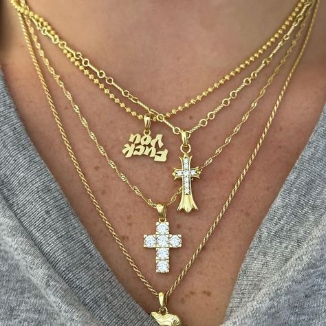 Evangelina Petrakis, Necklace Stacks, Xoxo Jewelry, Modern Gold Jewelry, Expensive Jewelry Luxury, Mini Gold, Stacked Necklaces, Gold Cross Necklace, Dope Jewelry