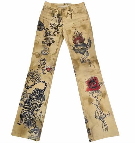 Roberto Cavalli 2003 tattoo jeans Roberto Cavalli 2003, 2003 Tattoo, 2000s Fashion Icons, Cavalli Jeans, Streetwear Inspo, Old Hollywood Glamour, Indie Fashion, Red Carpet Looks, 2000s Fashion