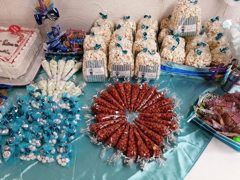 Ideas Mesa Dulce, Frozen Party Decorations, Baby Shower Candy Bar, Sonic Party, Frozen Themed Birthday Party, Diy Baby Shower Decorations, Candy Birthday Party, Space Birthday Party, Unisex Baby Shower