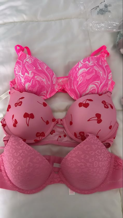 Bra And Under Set, Pink Lifestyle, Victoria Secret Outfits, Pretty Bras, Victoria Secret Pink Bras, Cute Sleepwear, Cute Bras, روتين العناية بالبشرة, Cute Lazy Outfits