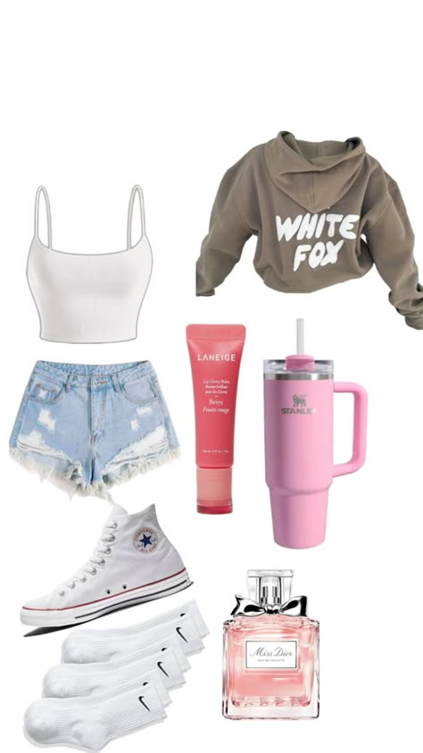 Sporty Crop Top For Summer, Girly Sporty Aesthetic, Sporty Pink Summer Tops, Sporty Pink Tops For School, Summer Outfits For Teen Girls Bikinis Casual, Summer Outfits Sporty, Outfit Ideas Sporty, Sporty Summer Outfits, Mikasa Anime