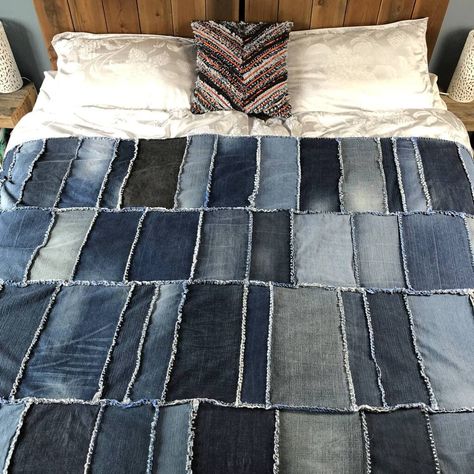 How to make a Rag Quilt – DIY Denim Quilt Jean Quilt Patterns Simple, Denim Blanket Diy Old Jeans, Denim Scrap Quilt, Levi Quilts Ideas Old Jeans, Jean Quilts Patterns Recycled Denim, Denim Bedroom Ideas, Denim Rug Diy Old Jeans, Denim Pillows Diy Recycle Jeans, Denim Quilts Old Jeans