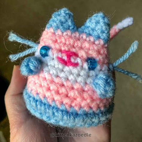 When I first made the trans kitty, I didn't have the right yarns, so she turned out much brighter than I intended (though still recognizable). I definitely prefer the truer colors ❤️ Which do you like better? Tell me below! 👇 . . . . . #kittyminis #handmadecrochet #kittyamigurumi #transpride #lgbtqcrafts #crochetlove #amigurumilove #crochetartist #handmadeplush #transflag #kittycrafts #crochetaddict #lgbtqart #crochetlife #transgenderpride #amigurumicat #craftyfingers #crochetersofinstagr... Trans Crochet Ideas, Trans Crochet, Lgbtq Crochet Ideas, Lgbtq Crochet Patterns, Pride Flag Crochet, Lgbtq Crochet, Trans Pride Crochet, Rainbow Cat Crochet Pattern, Pocket Cat