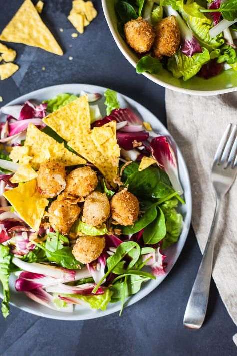 This Fried Mozzarella Salad is perfect when you want to eat healthy, but still, crave something cheesy and fried. | www.vibrantplate.com Fried Mozzarella, Unique Salad, Spinach Tortilla, Green Snacks, Winter Salads, Radicchio Salad, Cold Salads, Mozzarella Salad, Tasty Healthy Recipes