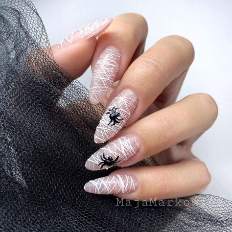 Spider Nails Acrylic, Halloween Nails Aesthetic, Halloween Nails Scary, Halloween Spider Nails, Nails Art Halloween, Nails Scary, Aesthetic Spider, Spider Nails, Spider Nail