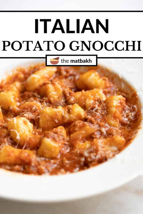 This homemade potato gnocchi is an authentic Italian recipe made with russet potatoes, flour, egg, and a pinch of salt. Potatoes Gnocchi Recipes, Potato Noche Recipe, Potatoe Gnocchi Recipes, Italian Potato Recipes, Potato Pasta Gnocchi, Potato Gnocchi Recipes, Simple Homemade Pasta, Easy Gnocchi Recipe, Homemade Potato Gnocchi