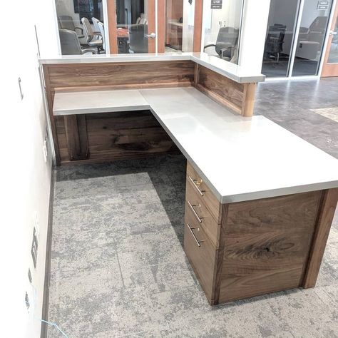 Built In Reception Desk, Church Reception Desk, Front Desk Ideas, Receptionist Desk Design, Walnut Reception Desk, Stainless Steel Reception Desk, Reception Desk Diy, Steel Reception Desk, Lobby Desks