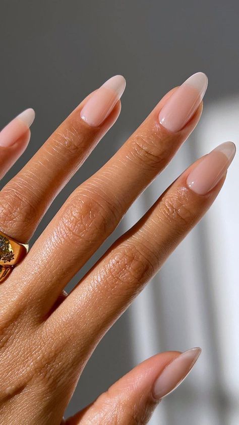 Gel Manicure Oval Nails Shape, My Nails But Better Manicure, Acrylic Nails Natural Look Classy, Oat Milk Manicure, Fall Minimalistic Nails, Acrylic Over Natural Nails, Natural Nails 2023 Trends, Clean And Natural Nails, Bridal Nails Wedding 2024