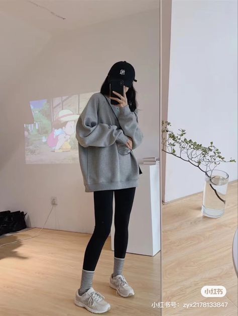 Korean Athletic Outfit, Comfy Korean Outfits Lazy, Female Professional Outfits, Korean Leggings Outfits, Korean Athleisure, Jacket And Leggings Outfit, Outfits Leggins, Bts Ff, Beauty Boost