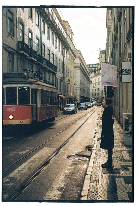 #lisbon #lisboa #analog #film #photography #35mm#portugal #kodak Lisbon Film Photography, Who Am I Project, Lisbon Aesthetic, Lisbon Photography, Street Photography Portrait, Photography 35mm, 35mm Photography, Film Photography 35mm, Analog Photography