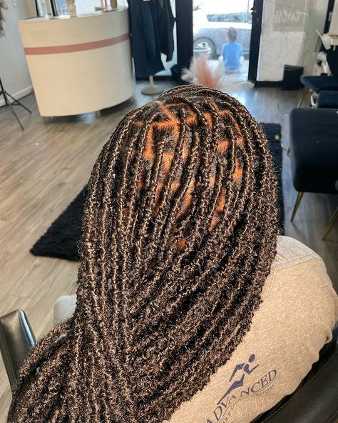 I think its safe to say indie locs are the girlies new fav 🤭 Book under: Distressed locs; 26” indie locs • Welcoming new clients ⁃ Located in Queens, NY📍 • • - • • • • #invisiblelocsnyc #nychairstylist #softlocsny #knotlessbraidsnyc #distressedlocsnyc #nitalocsny #butterflylocsny #fauxlocsny #locsbynayy #retwistnyc Indie Distressed Locs, Indie Locs, Distressed Locs, Bad Girl Wallpaper, Queens Ny, New Clients, Black Girls Hairstyles, Girl Wallpaper, Protective Styles