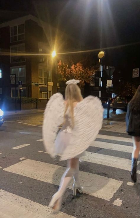 Angelic Coquette, Aesthetic Tiktok, Halloween Aesthetic, Angel Wings, Angel, Halloween