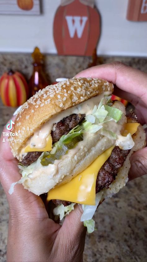 RD Eats🇻🇮 | Babe Wanted A Big Mac 🤤🤤 Full Recipe will be available on my Patreon Linked in bio! 🤍 #reelsinstagram #reelitfeelit #reelsvideo #bigmac #m… | Instagram Big Mac Burgers, Big Mac Recipe, Mcdonald's Big Mac, Homemade Big Mac, Gourmet Burgers, Big Mac, Good Eats, Homemade Recipes, Mac