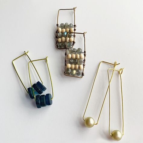 Stay on trend with these Gorgeous DIY Jewelry You can make Yourself! Get yourself a unique look with these custom-made pieces or gift them! Diy Wire Jewelry, Handmade Wire Jewelry, Work Jewelry, Handmade Jewelry Diy, Diy Schmuck, Beads And Wire, Bijoux Diy, Wire Earrings, Precious Jewelry