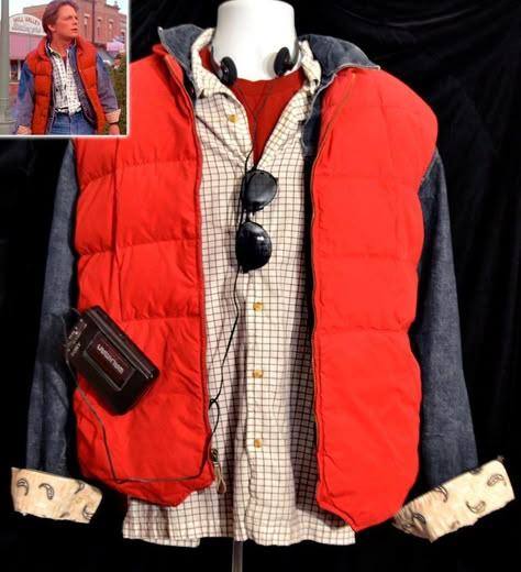 Marty Mc Fly Costume, Back To Future Costume, Doc Back To The Future Costume, Back To The Future Halloween Costumes, Back To The Future Outfits, Back To The Future Costume, Movie Costume Ideas, Marty Mcfly Costume, Cute Couple Halloween