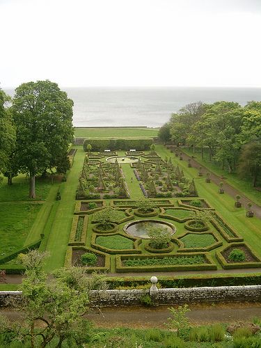 11 0357 - Dunrobin Castle Garden | Explore nairnbairn photos on Fli… | Flickr - Photo Sharing! Dunrobin Castle Interior, British Gardens, Dunrobin Castle, Formal Garden Design, French Gardens, Parterre Garden, English Garden Design, Castle Gardens, Castle Scotland