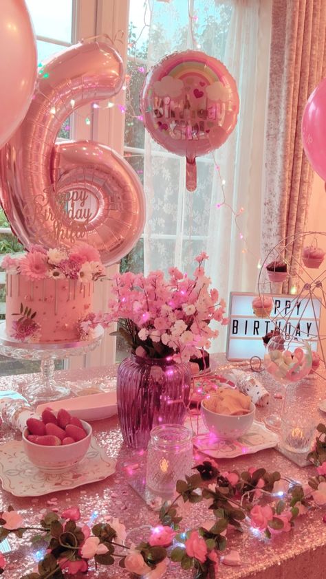 Teen Girl Birthday Party, Sweet 16 Party Themes, Sweet 16 Party Decorations, Cake Table Birthday, Sweet Sixteen Birthday Party Ideas, Flower Birthday Party, Birthday Snacks, Birthday Goals