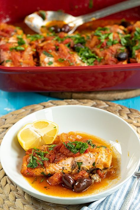 Salmon Tomato, Greek Salmon, Salmon With Tomato And Onion, Salmon With Roasted Tomatoes, Fish With Roasted Tomatoes, Fish With Olives And Tomatoes, Salmon Steak, Baked Tomatoes, Baked Salmon Recipes