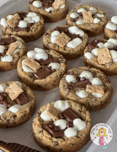 Campfire S’mores Deep Dish Cookies Cookie Crumbs Recipes, Pioneer Woman Smores Cookies, Gooey Smores Cookie Muffins, Deep Dish Smores Cookies, Deepdish Cookies, Campfire Cookies Recipes, Minnesota State Fair Cookies, Smore Cookie Cups, Mini Cookie Cake Designs