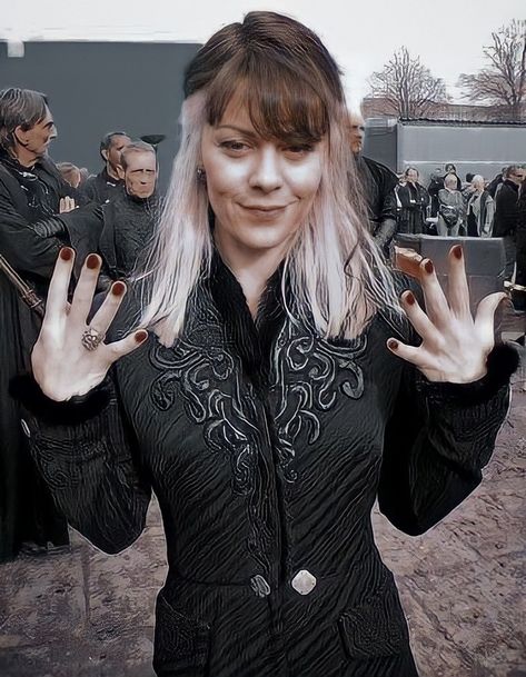 Harry Potter Narcissa, Harry Potter Behind The Scenes, Malfoy Harry Potter, Narcissa Black, Narcissa Malfoy, Helen Mccrory, Imprimibles Harry Potter, Malfoy Family, Stile Harry Potter