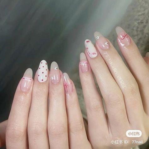 Pink French Tips, Almond Press On Nails, Nails Heart, Band Nails, Hello Nails, Press On Nails Medium, Heart Rhinestone, Beauty Nails Design, Simple Gel Nails