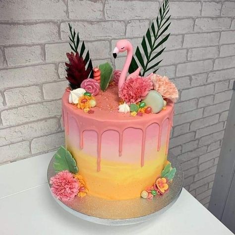 Tropical Flamingo Cake, Hawaii Birthday Cake, Pool Birthday Cakes, Tort Harry Potter, Aloha Cake, Tropical Birthday Cake, Hawaiian Cake, Flamingo Cake, Flamingo Birthday Party