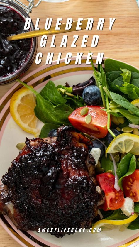 Blueberry Glazed Chicken Blueberry Chicken, Flexitarian Recipes, Baked Chicken Recipes Easy, Blueberry Sauce, Glazed Chicken, Easy Weeknight Dinner, Sauce For Chicken, Blueberry Recipes, Entree Recipes