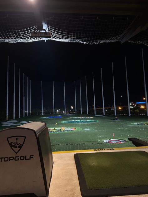 Top Golf Aesthetic, Golf Aesthetics, Golf Pics, Golf Aesthetic, Manifesting 2024, Low Exposure, Dump Ideas, Snap Friends, Alcohol Aesthetic