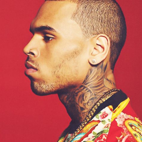 Chris Brown Reveals 'Royalty' Release Date - That Grape Juice Chris Brown Hairstyles, Chris Brown Hair, Brown Haircut, Man Bun Haircut, Skin Fade Hairstyle, Chris Brown And Royalty, Buzz Cut Hairstyles, Brown Hairstyles, Latest Haircuts