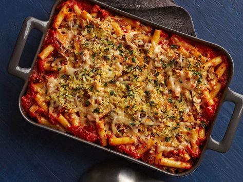 Try Barilla's baked ziti recipe for a delicious meal, made with Italian sausage, mushrooms, and fontina cheese! Make it as an easy pasta dinner idea for the whole family. Baked Mostaccioli Recipe, Barilla Recipes, Baked Ziti With Sausage, Oven Ready Lasagna, Ziti Recipe, Barilla Pasta, Ziti Recipes, Baked Ziti Recipe, Easy Pasta Dinner