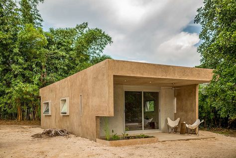 Loft Vivero on Architizer Cheap Houses To Build, Cheap Building Materials, Low Budget House, Chitre, Low Cost Housing, Adobe House, Cheap Houses, Home Budget, Cob House